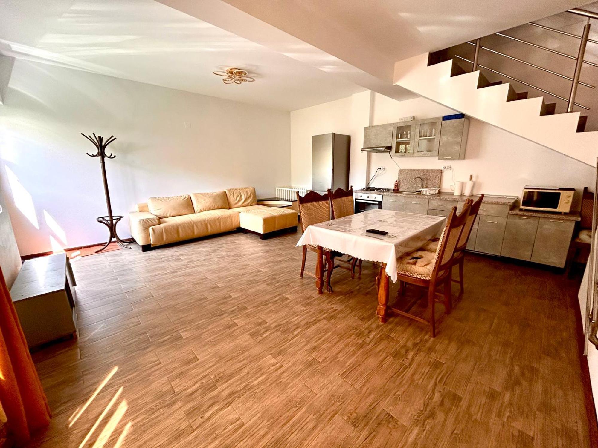 Casa Camelia Villa Nehoiu Buitenkant foto